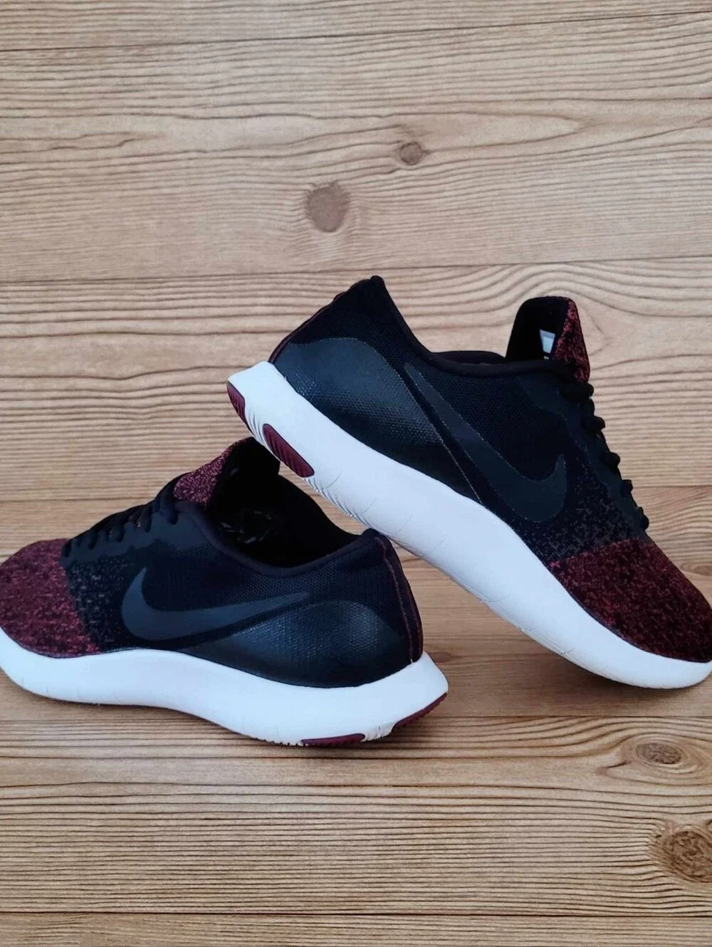 Nike Flex Contact Running Shoes